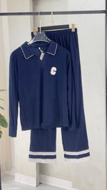 بيجامة نسائي بحلقات من الاطراف