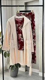 بيجامة نسائي