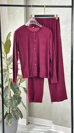 بيجامة نسائي بنطلون عريض