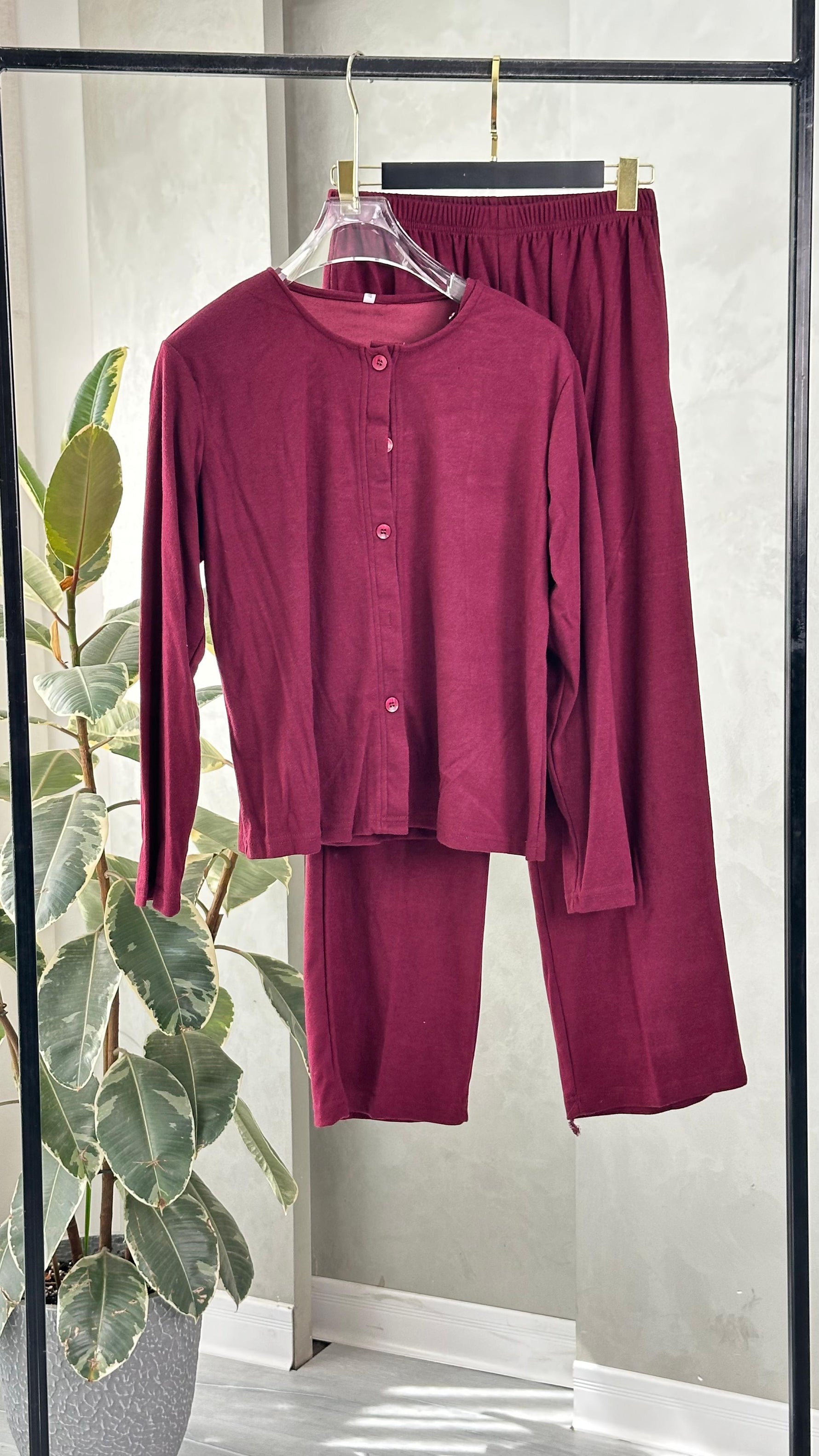 بيجامة نسائي بنطلون عريض