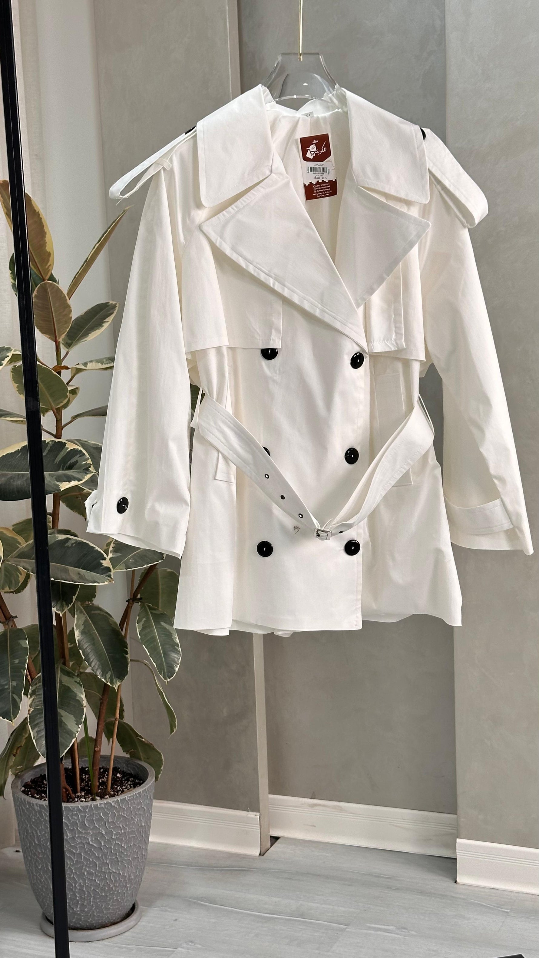 معطف قصير نسائي