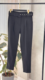 بنطلون نسائي