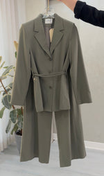 بدلة رسمي رابطة