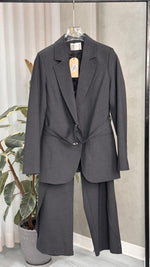 بدلة رسمي حزام