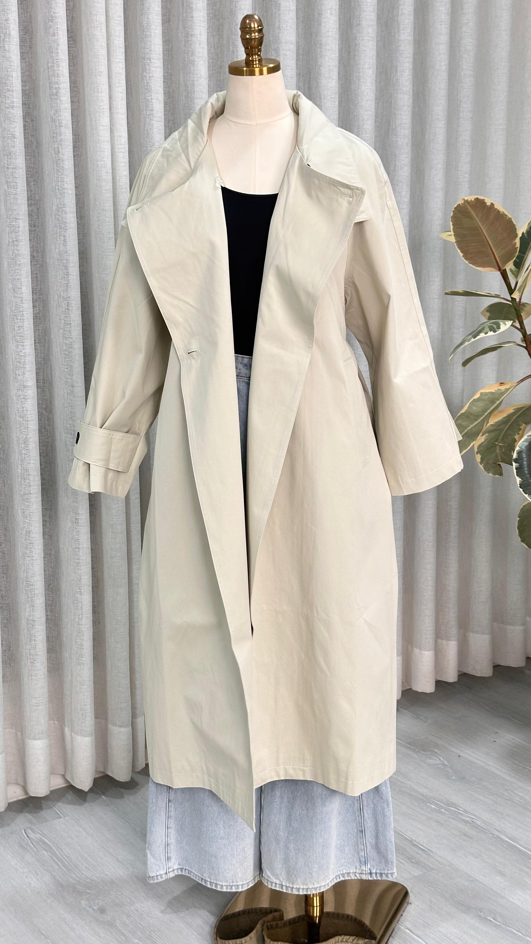 جاكيت نسائي زنار على اللكمام