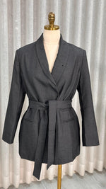 جاكيت نسائي مع حزام