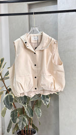 جاكيت نسائي قصير