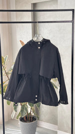 جاكيت نسائي برفاف على الصدر