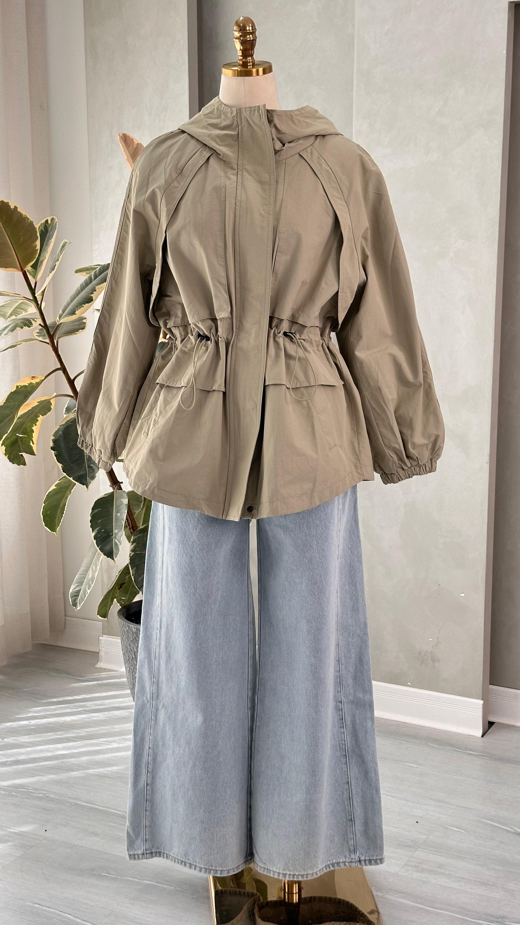 جاكيت نسائي مع ربط زم