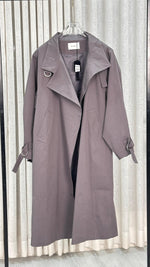 جاكيت نسائي بقماش متين