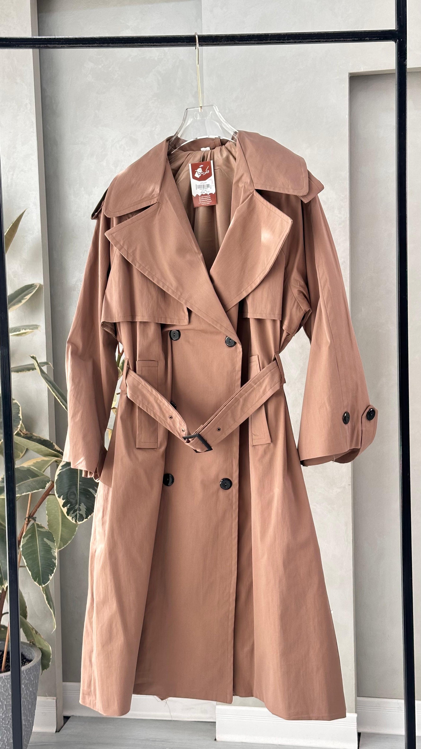 جاكيت نسائي مع صفين ازرار