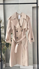 جاكيت نسائي مع صفين ازرار