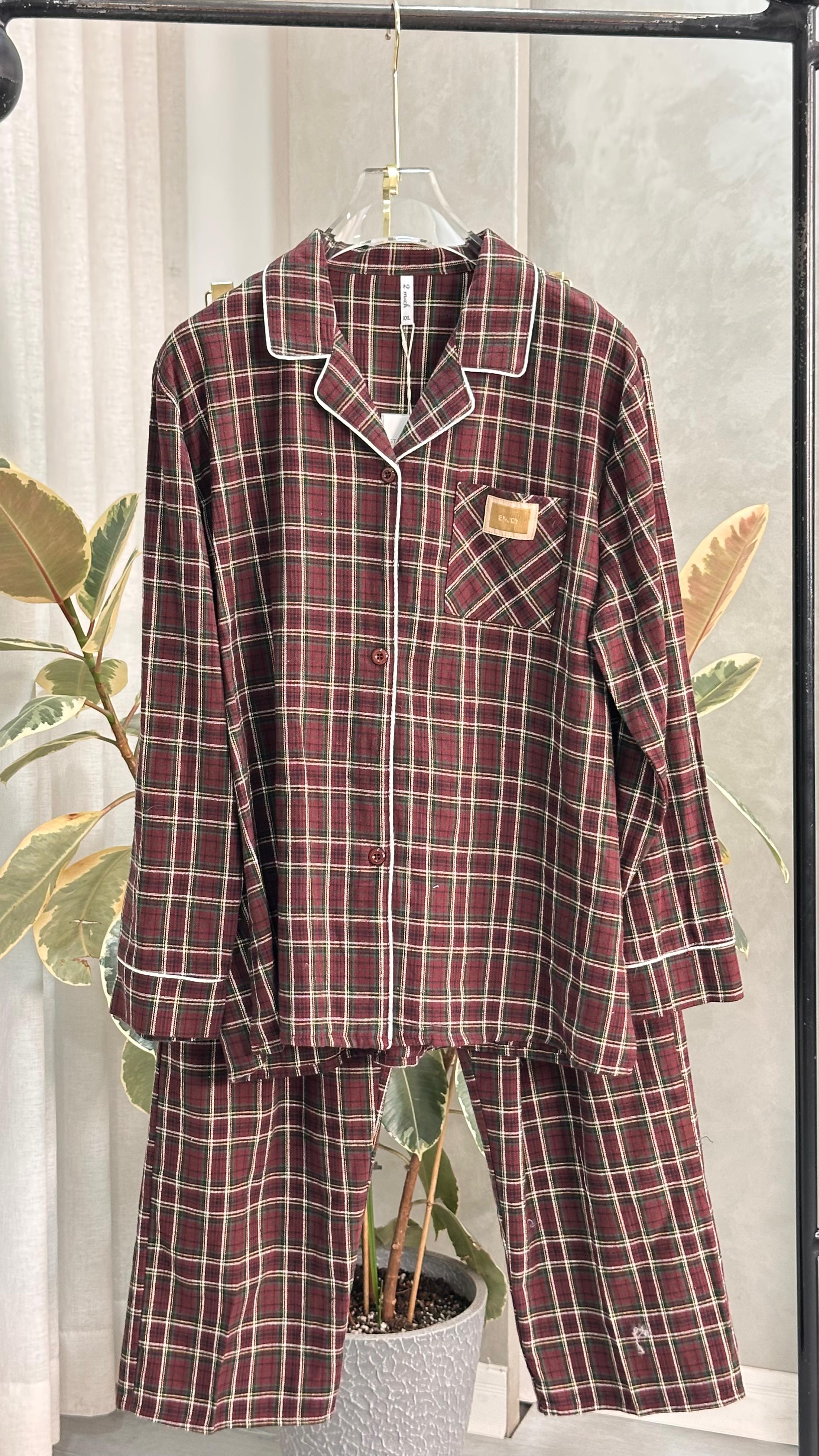 بيجامة نسائي