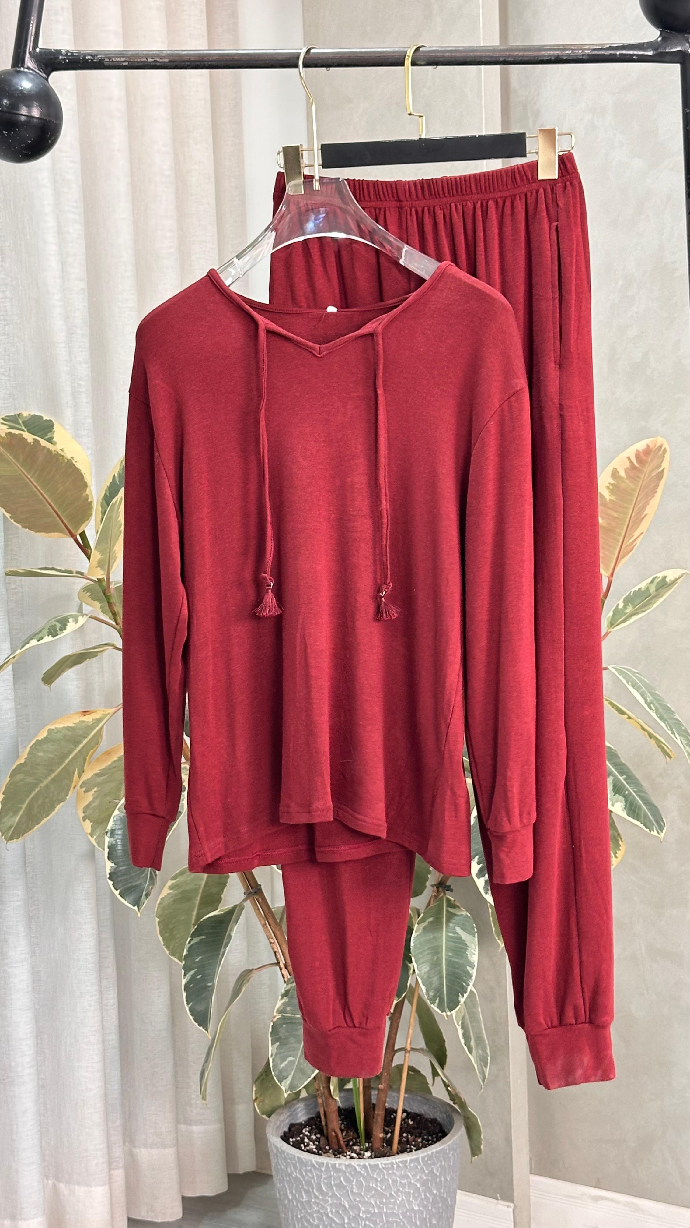 بيجامة نسائي