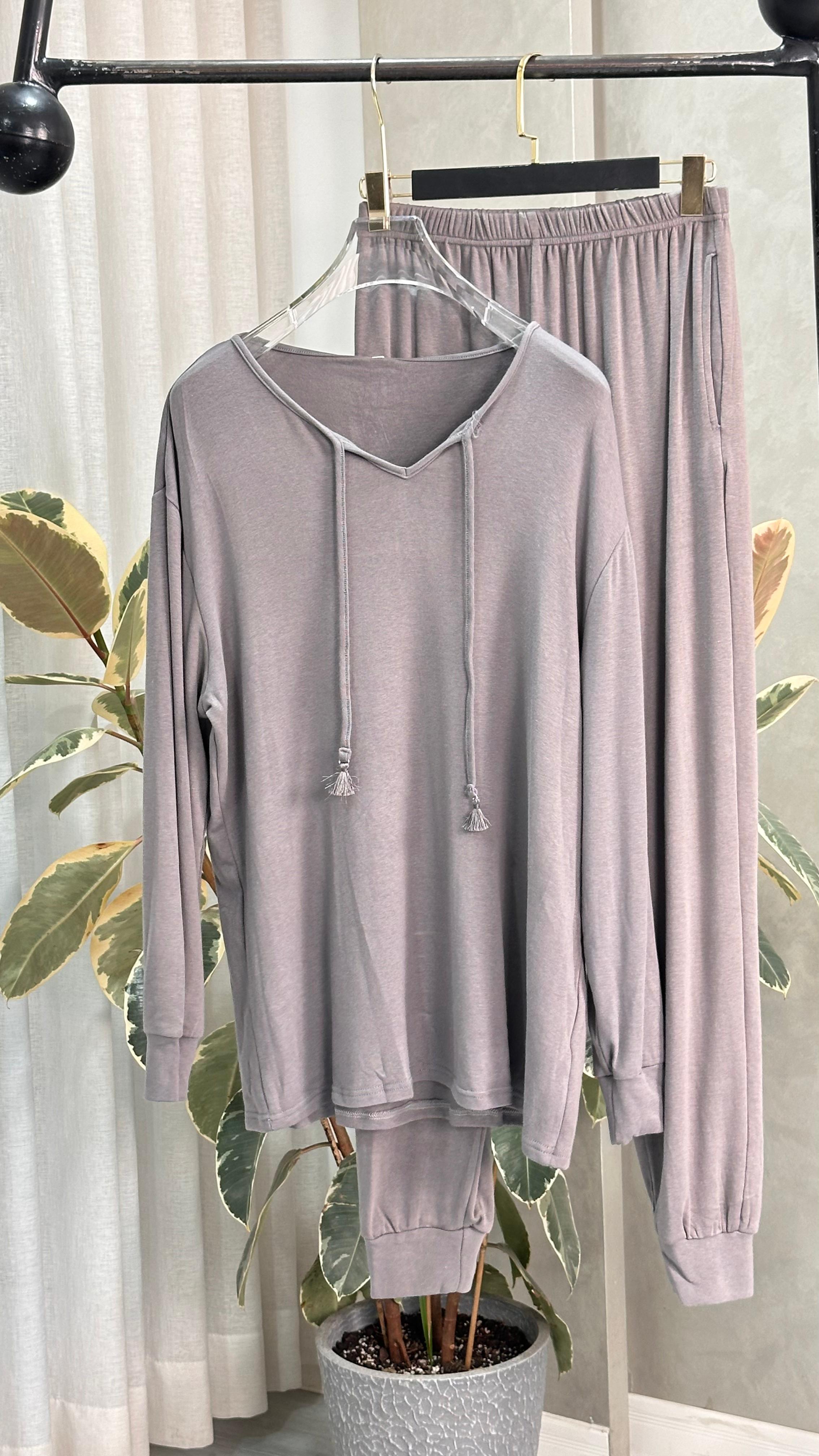 بيجامة نسائي