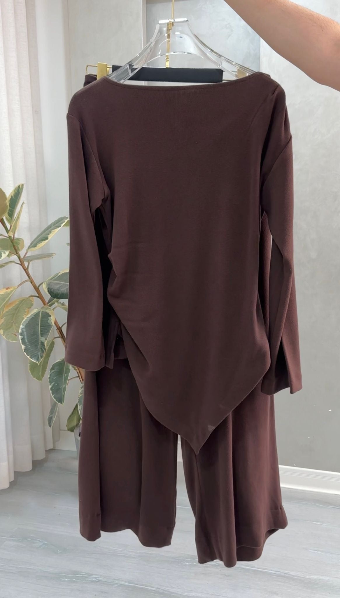 بدلة نسائي