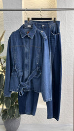 بدلة جينز نسائي برباط خصر