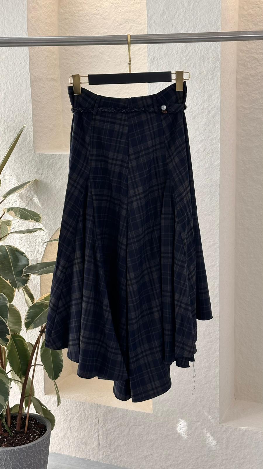 تنورة نسائي