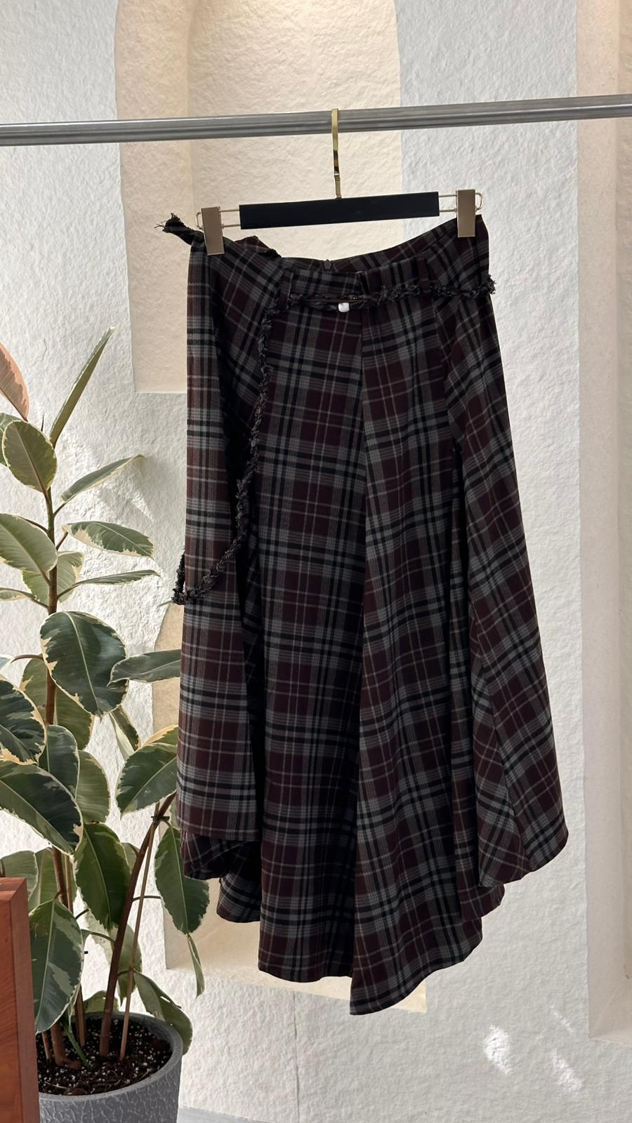 تنورة نسائي