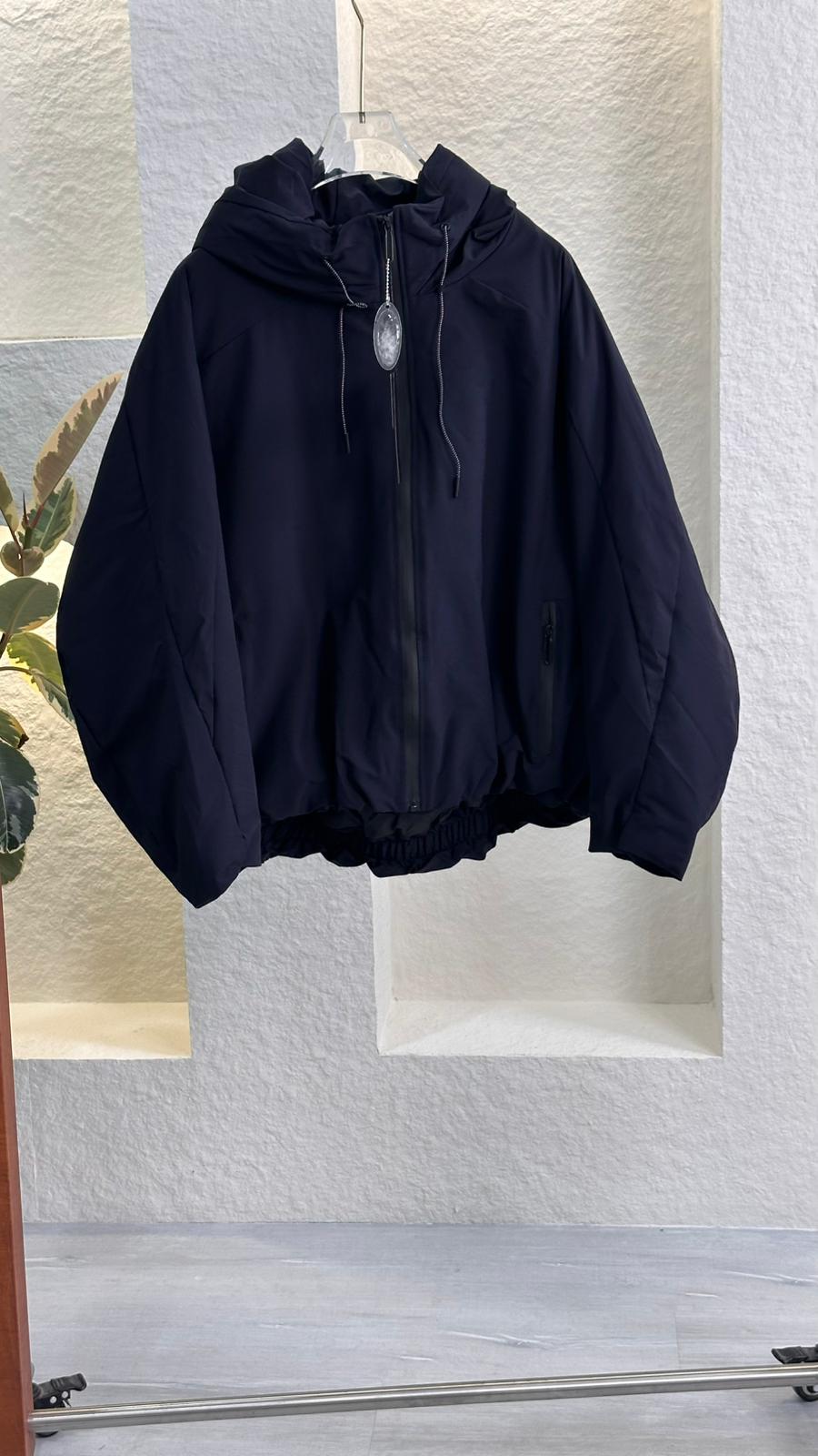 جاكيت نسائي كبوس