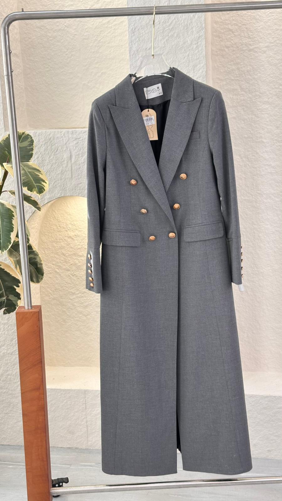 جاكيت نسائي طويل