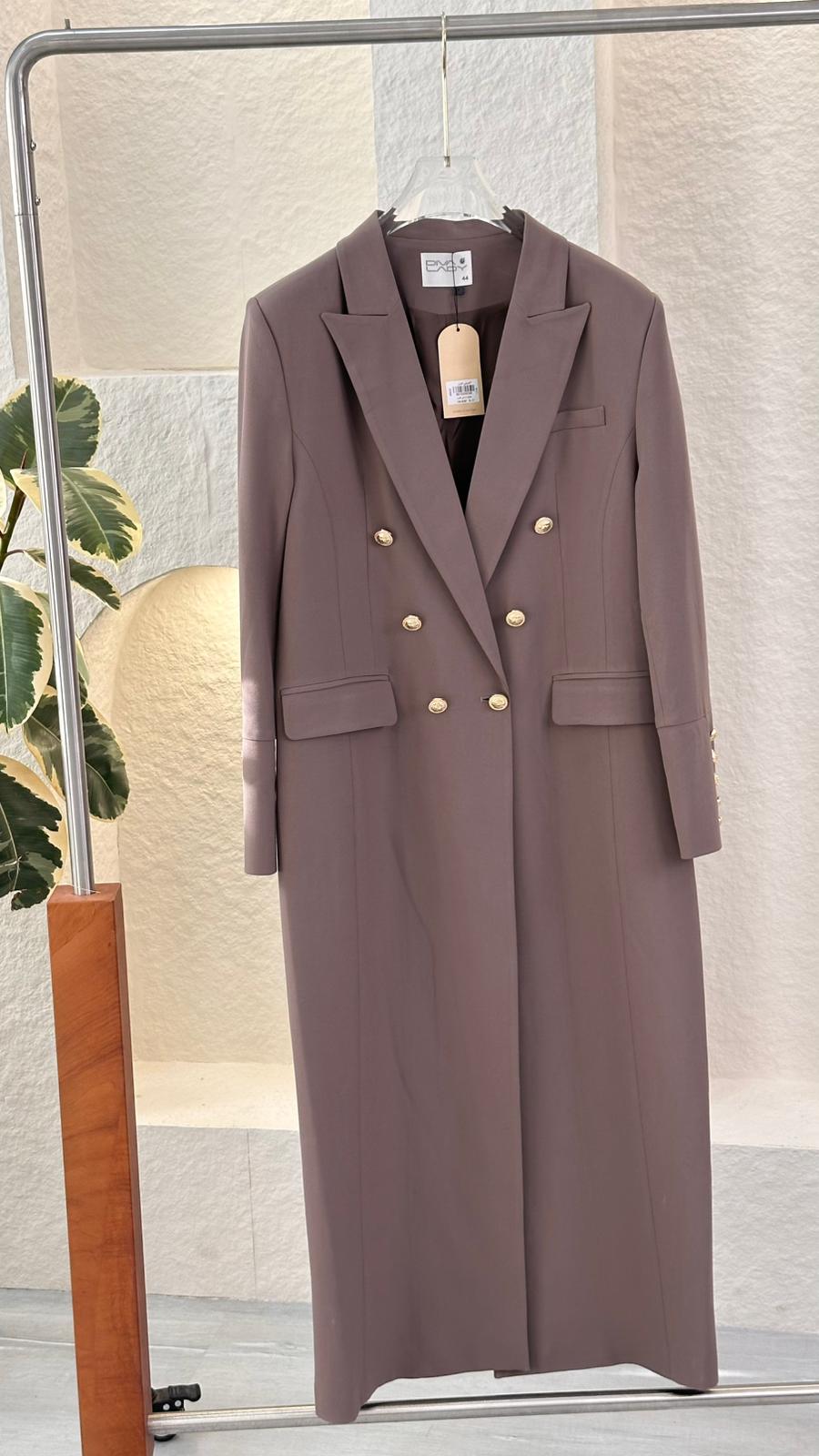 جاكيت نسائي طويل