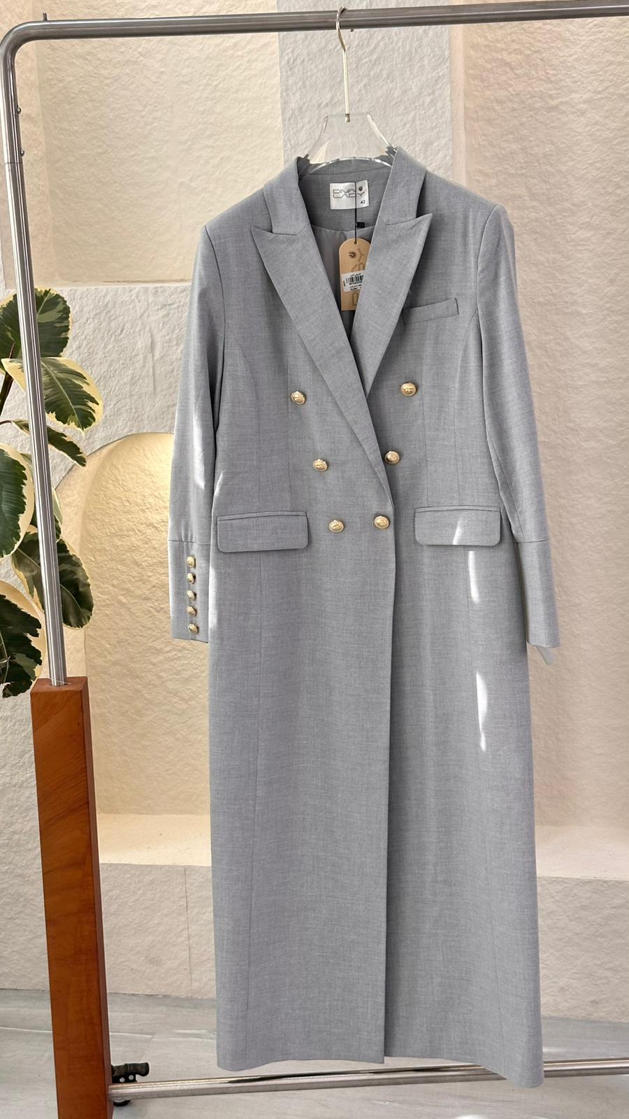 جاكيت نسائي طويل