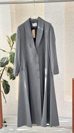 جاكيت نسائي مع ازرار