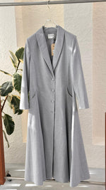 جاكيت نسائي مع ازرار