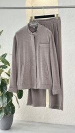 بدلة نسائي بسحاب