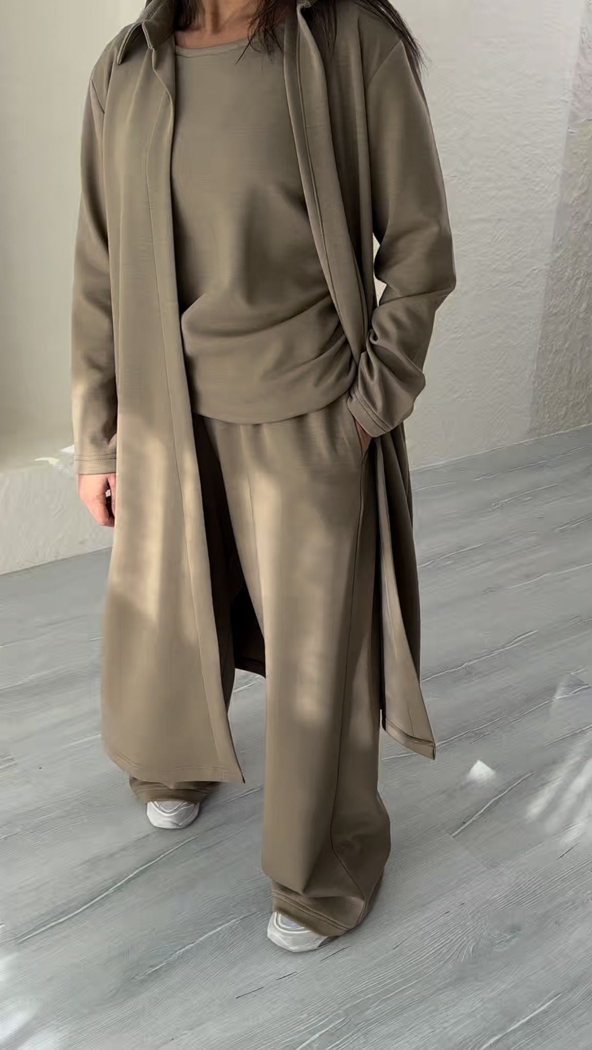 بدلة نسائي بجاكيت طويل