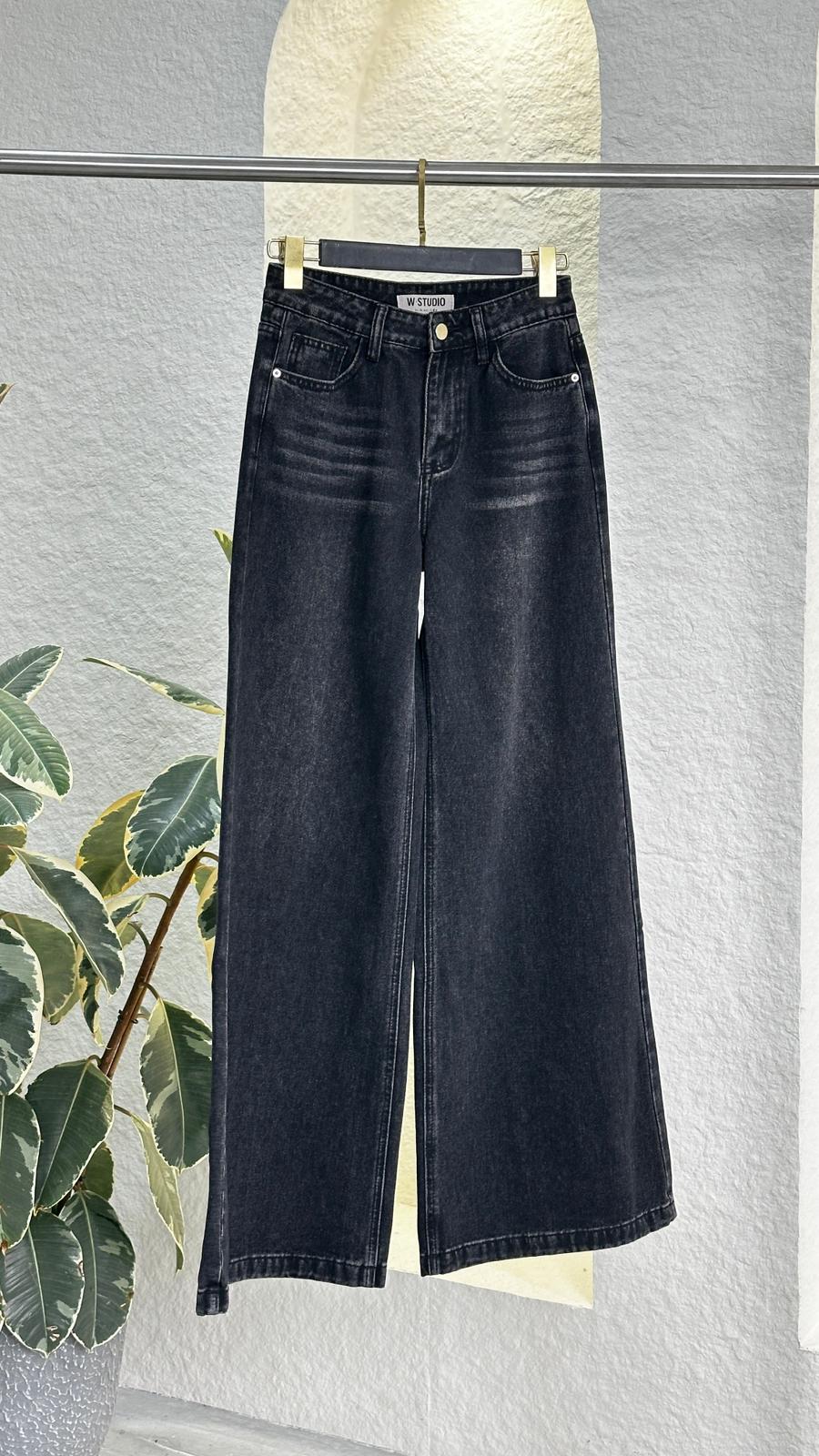 بنطلون جينز نسائي