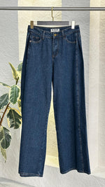 بنطلون جينز نسائي