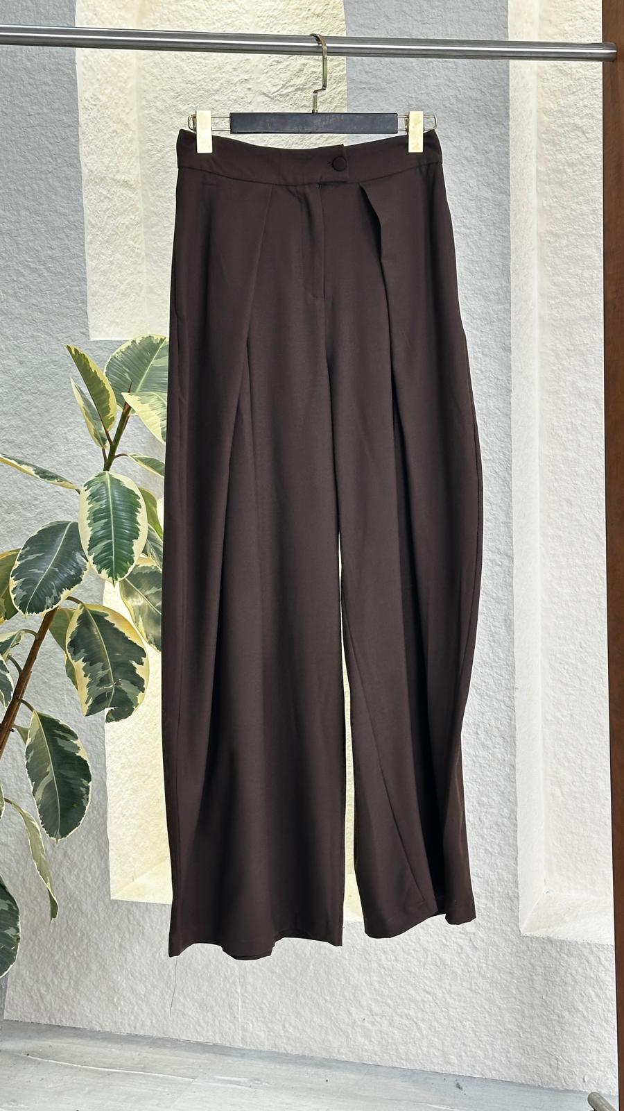 بنطلون نسائي