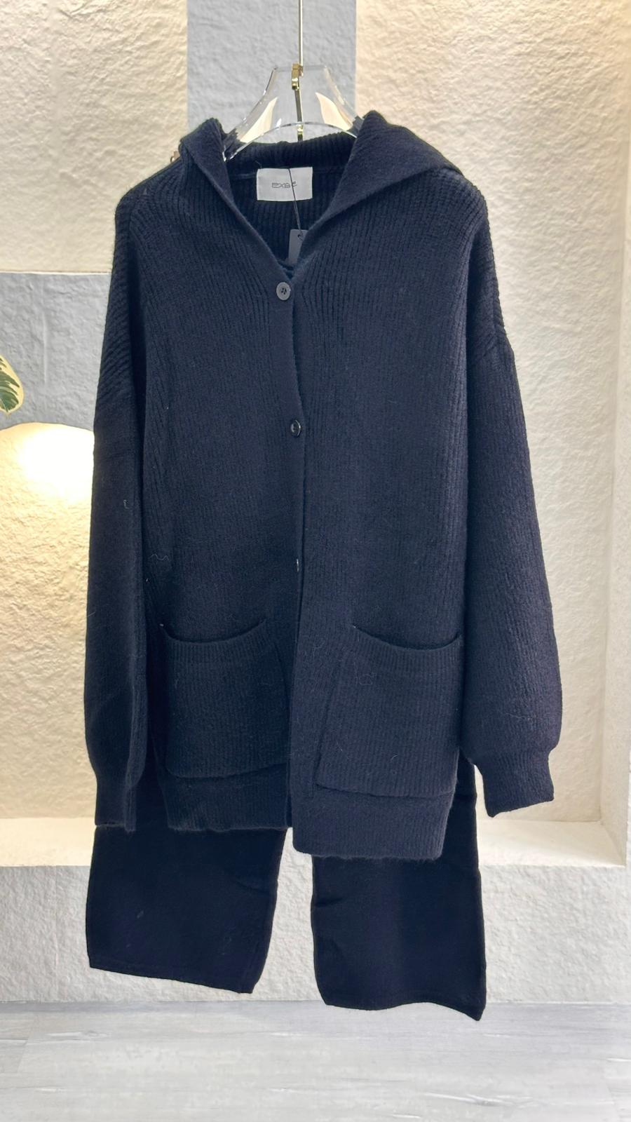 بدلة تريكو نسائي