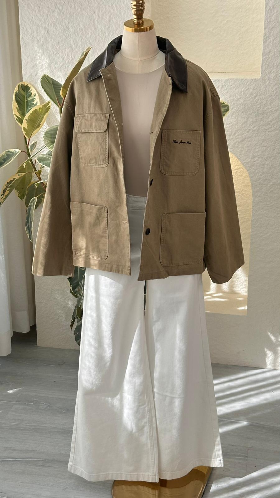 جاكيت كلاسيك شيك بياقة متباينة