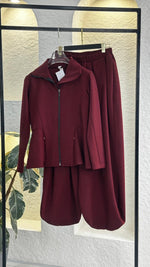 بدلة نسائي بخصر مكشكش