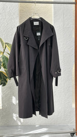 جاكيت نسائي بقماش متين