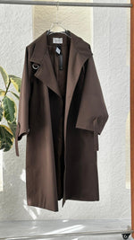 جاكيت نسائي بقماش متين