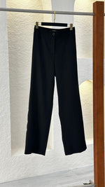 بنطلون نسائي كلاسيكي