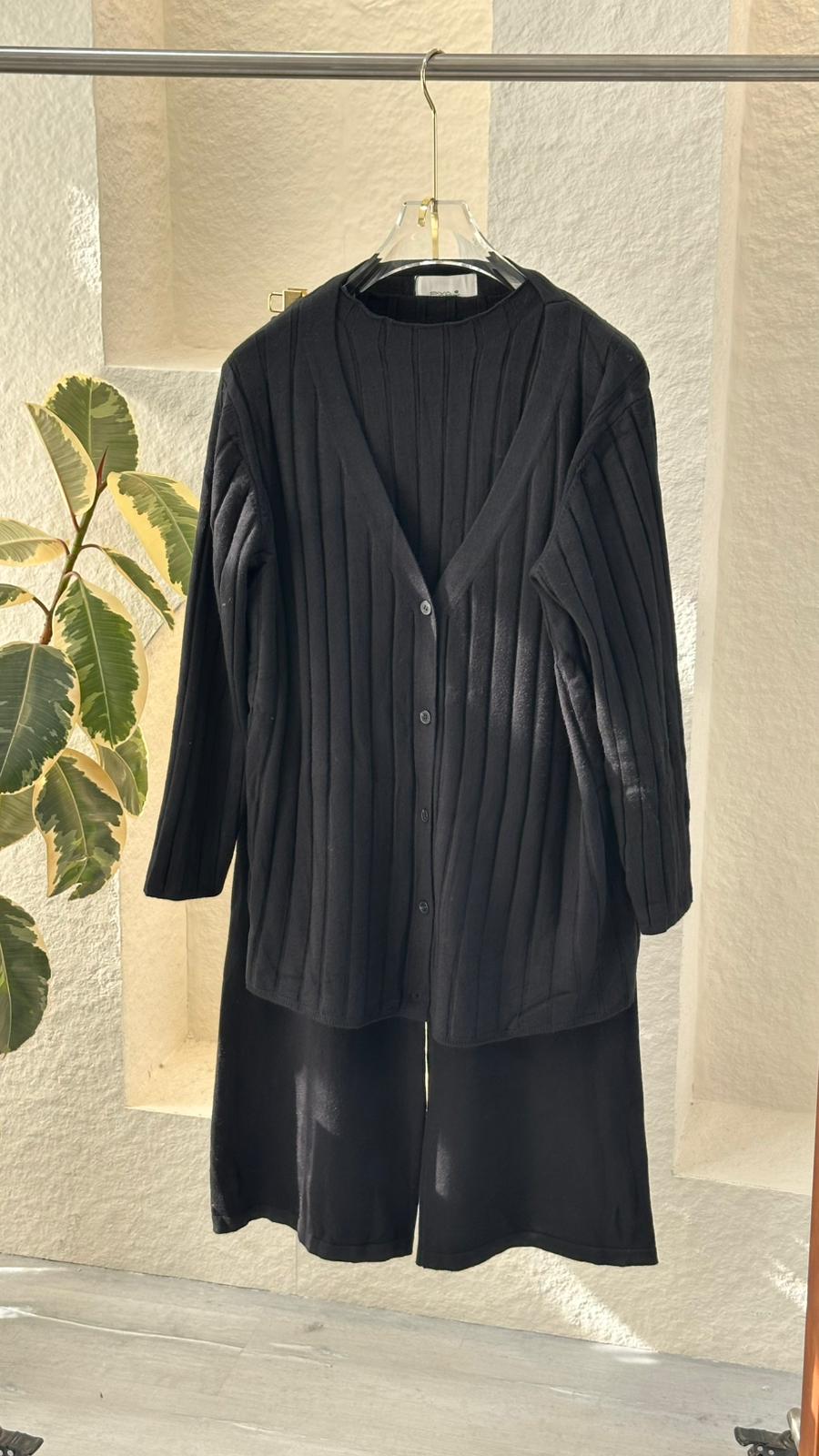 Vبدلة نسائي قبة