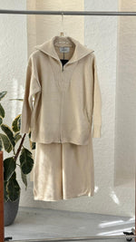 بدلة نسائي سحاب