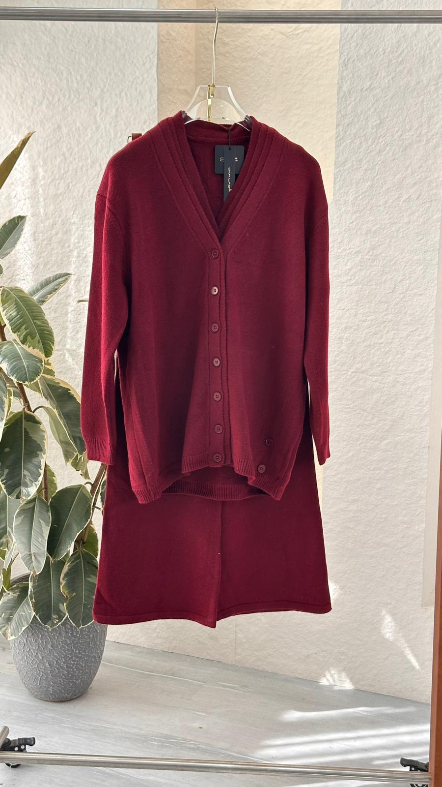 Vبدلة نسائي قبة