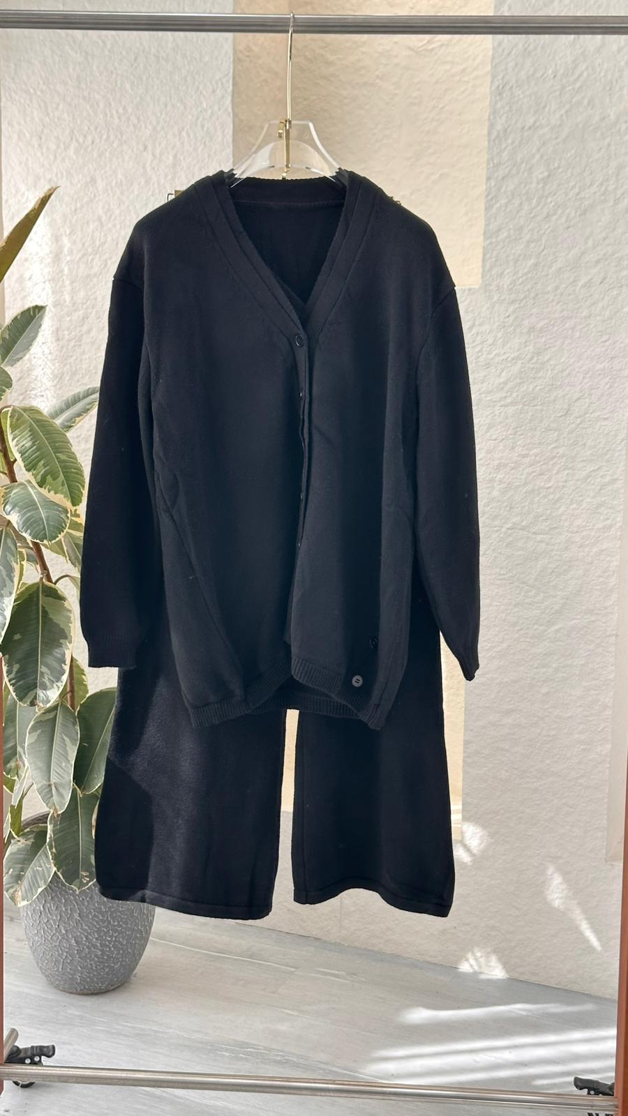 Vبدلة نسائي قبة