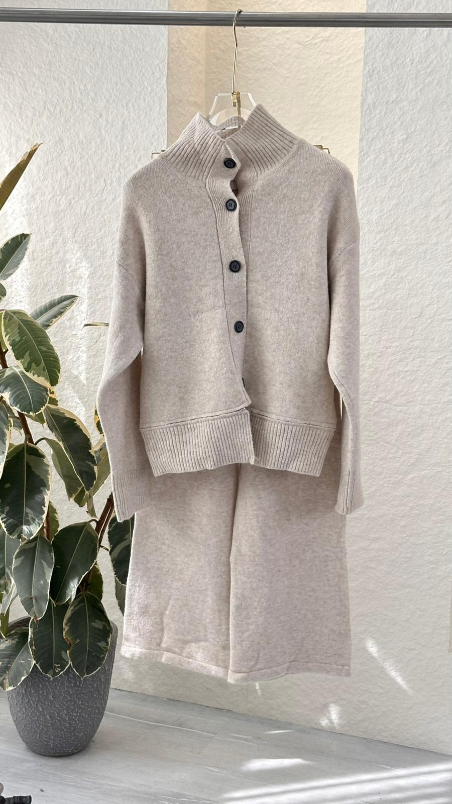 بدلة نسائي غولة