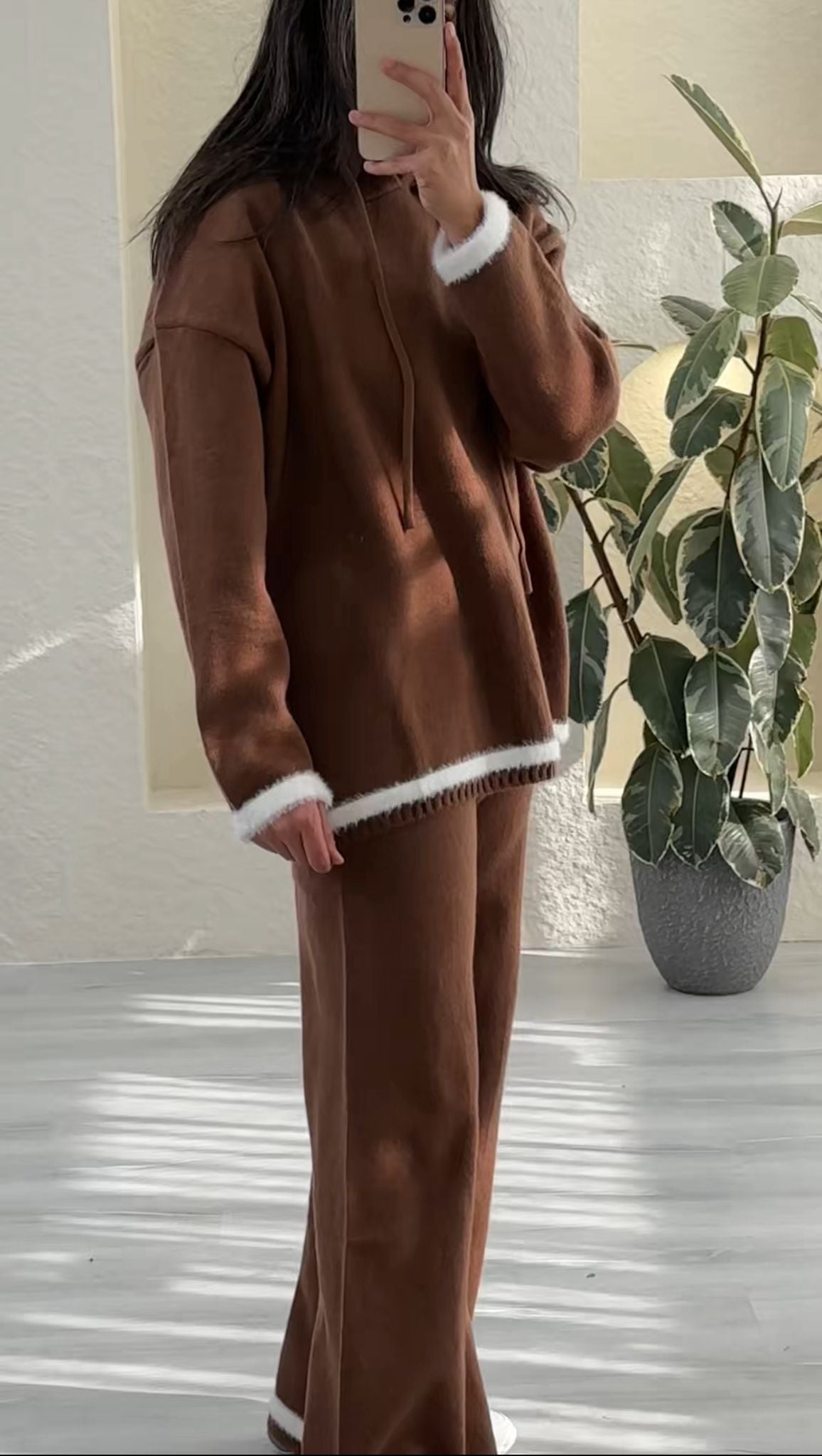 بدلة نسائي كبوس