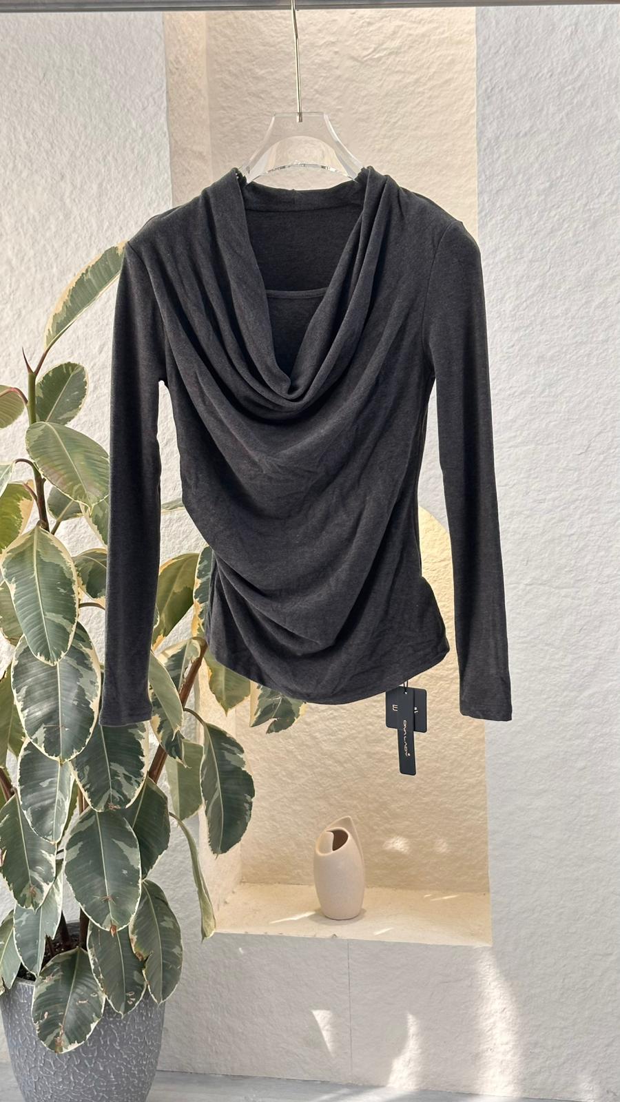 بلوزة نسائي