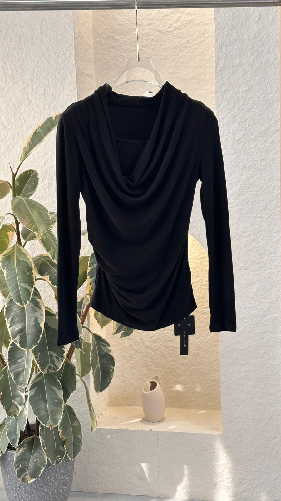 بلوزة نسائي