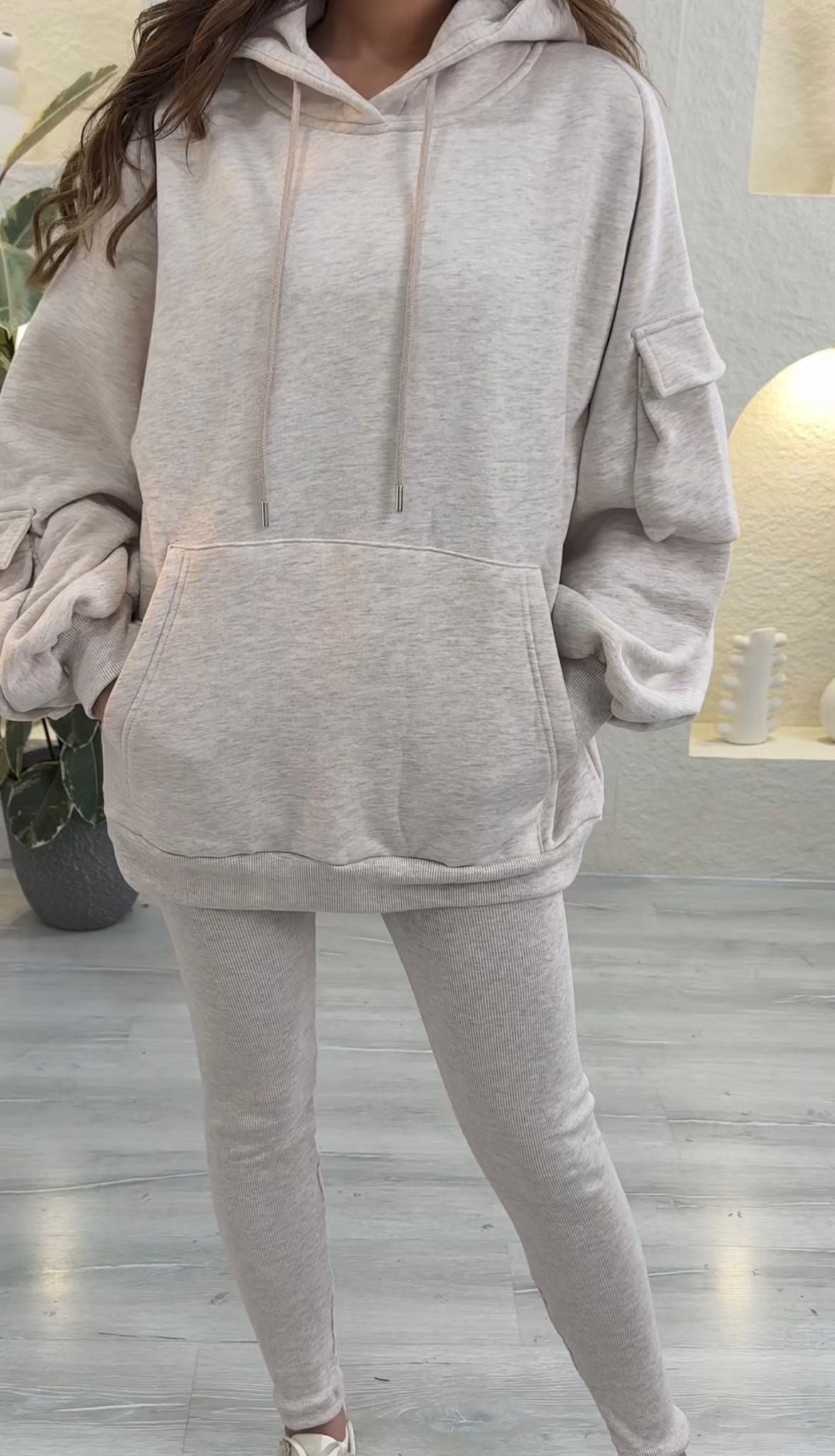 بدلة نسائي كبوس