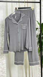 بيجامة نسائي